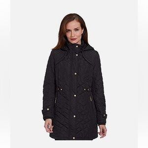 Weatherproof Women's Black Quilted Puffer Coat with detachable hood. Size XXL